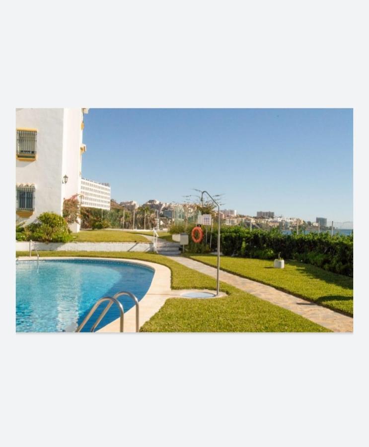 Espectacular Apartamento En Primera Linea De Playa Benalmádena Dış mekan fotoğraf